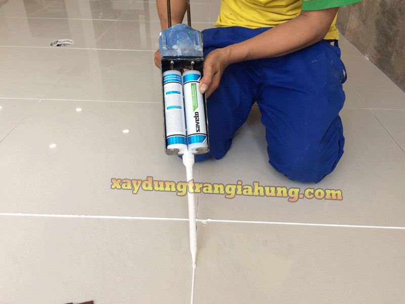 chà ron sàn gạch
