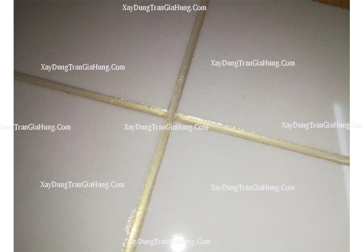 keo chà ron trùng màu gạch